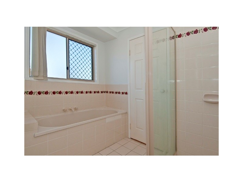 102 Tansey Drive, Tanah Merah QLD 4128