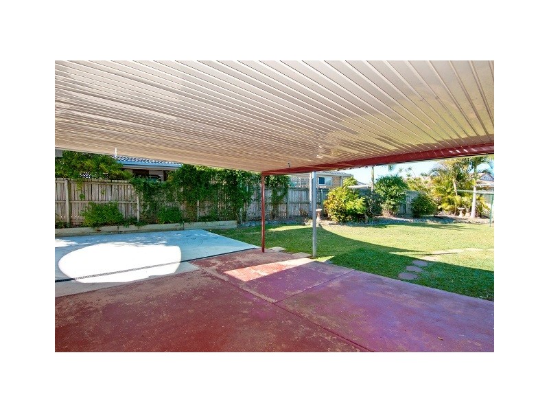 102 Tansey Drive, Tanah Merah QLD 4128
