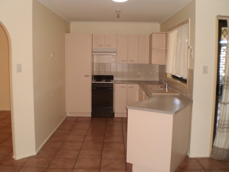 2 Lochore Court, Crestmead QLD 4132