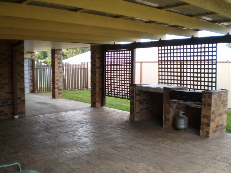 2 Lochore Court, Crestmead QLD 4132