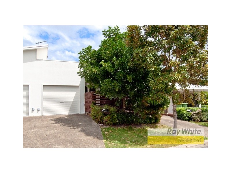 2/1 Carnarvon Crescent, Waterford QLD 4133