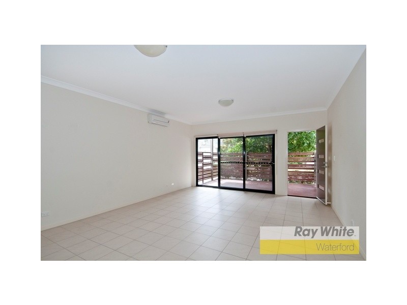 2/1 Carnarvon Crescent, Waterford QLD 4133