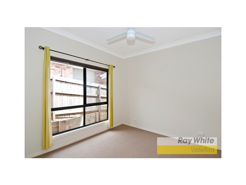 2/1 Carnarvon Crescent, Waterford QLD 4133