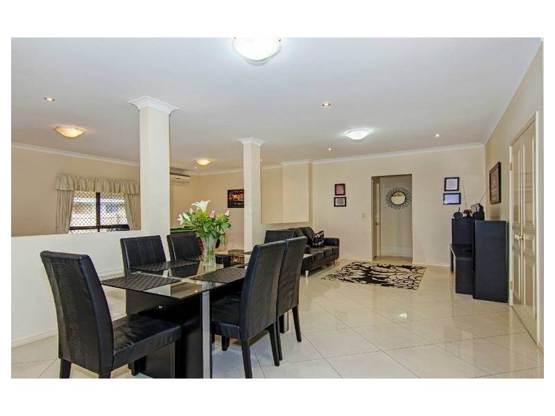 24 Melnik Dr, Loganlea QLD 4131