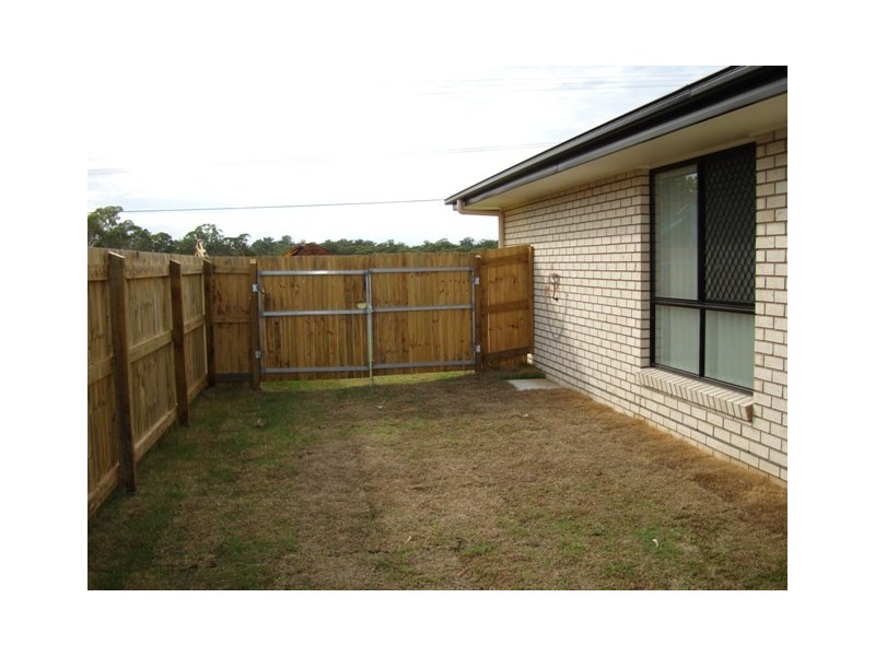 32 Fourth Avenue, Marsden QLD 4132