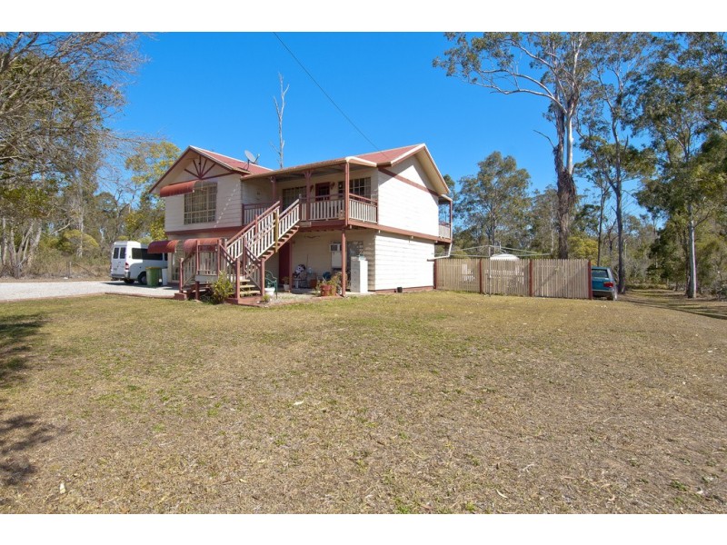 330 Loganlea Rd, Meadowbrook QLD 4131