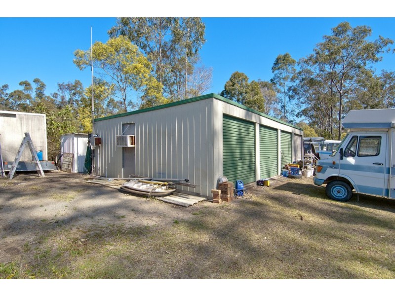 330 Loganlea Rd, Meadowbrook QLD 4131