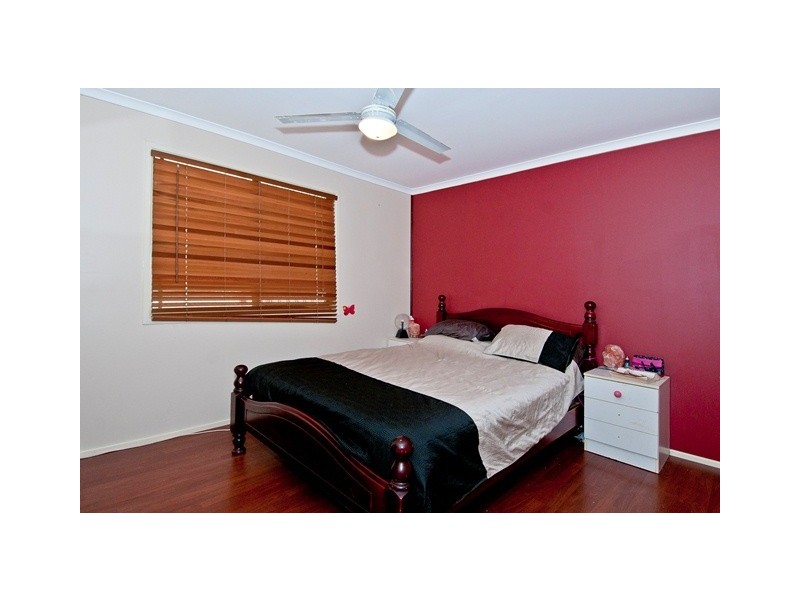 Crestmead QLD 4132