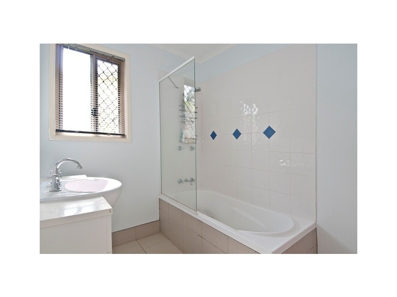 Crestmead QLD 4132