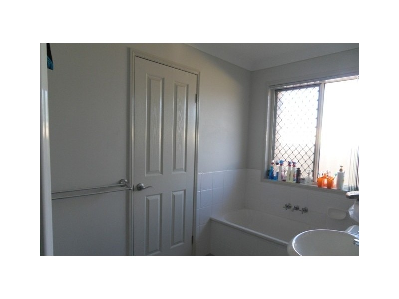 11B Capricorn Avenue, Crestmead QLD 4132