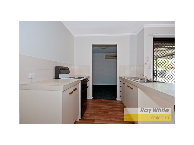 10 Marang Court, Tanah Merah QLD 4128