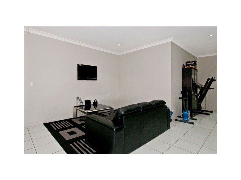 48B Pinelands St, Loganlea QLD 4131