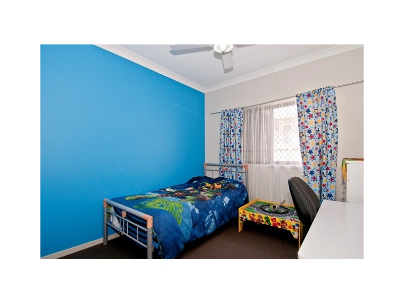48B Pinelands St, Loganlea QLD 4131