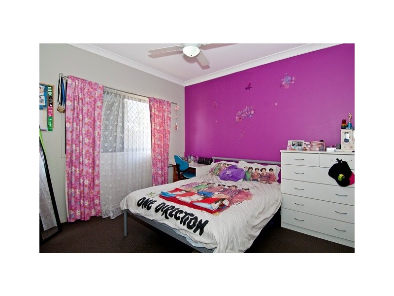 48B Pinelands St, Loganlea QLD 4131
