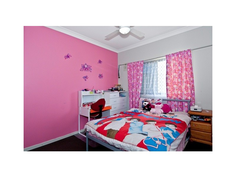 48B Pinelands St, Loganlea QLD 4131