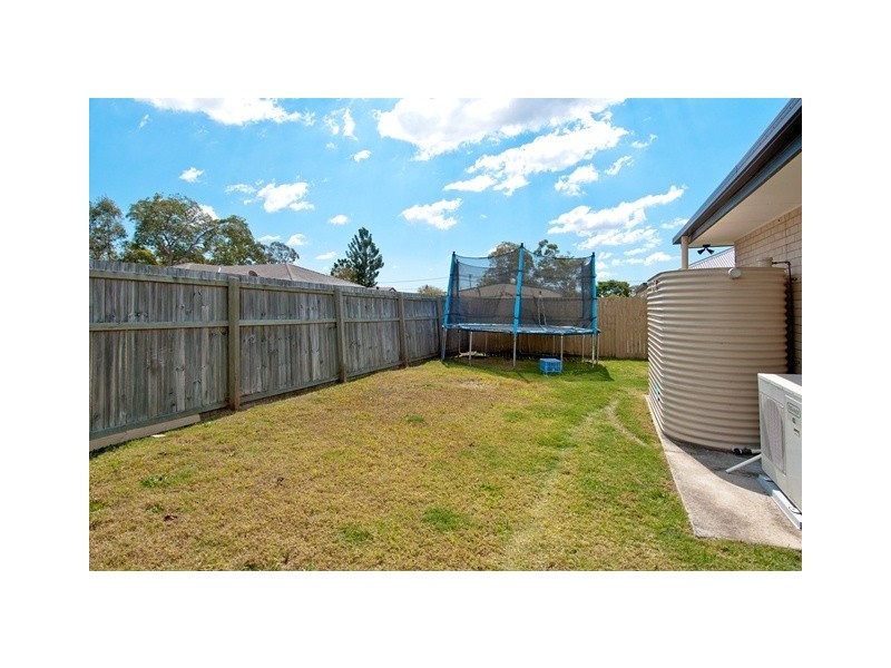 48B Pinelands St, Loganlea QLD 4131