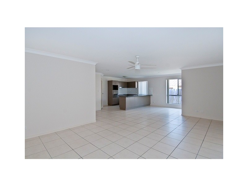 7 Highfields Ct, Loganlea QLD 4131