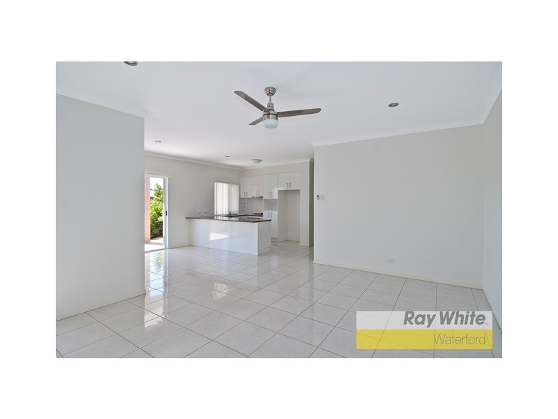 2/44 Frankland Avenue, Waterford QLD 4133
