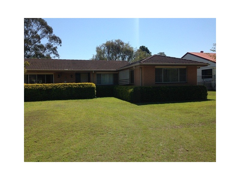 8 Bompa Rd, Waterford West QLD 4133