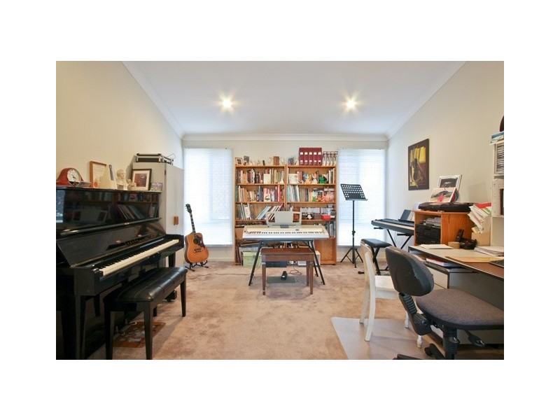 62 Woodlands Blvd, Waterford QLD 4133