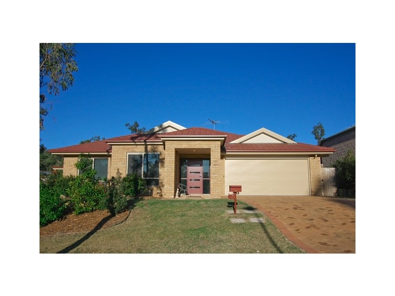 62 Woodlands Blvd, Waterford QLD 4133