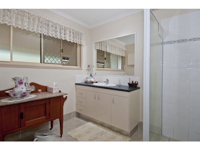 201/74 Beutel St, Waterford West QLD 4133