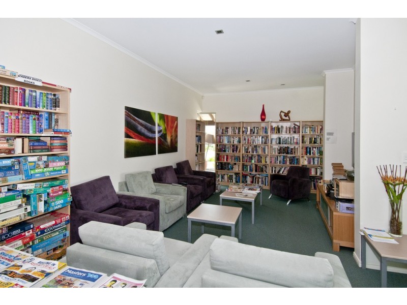 201/74 Beutel St, Waterford West QLD 4133