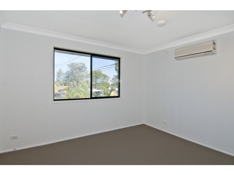 4 Bushlark Street, Crestmead QLD 4132