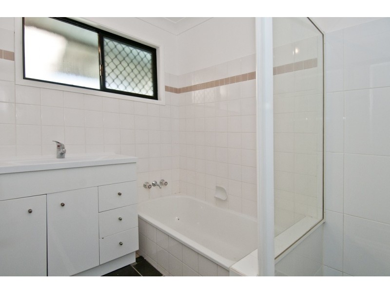 4 Bushlark Street, Crestmead QLD 4132