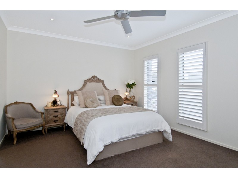 11 Kondalilla Tce, Waterford QLD 4133