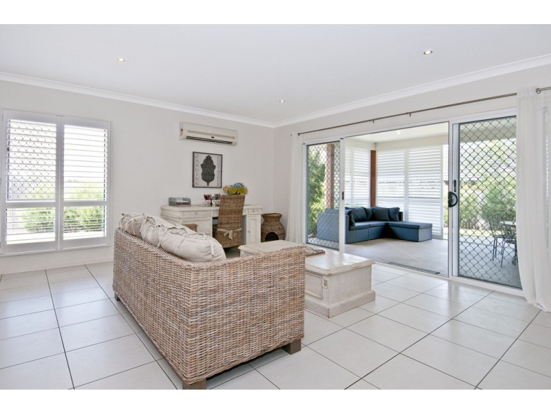 11 Kondalilla Tce, Waterford QLD 4133