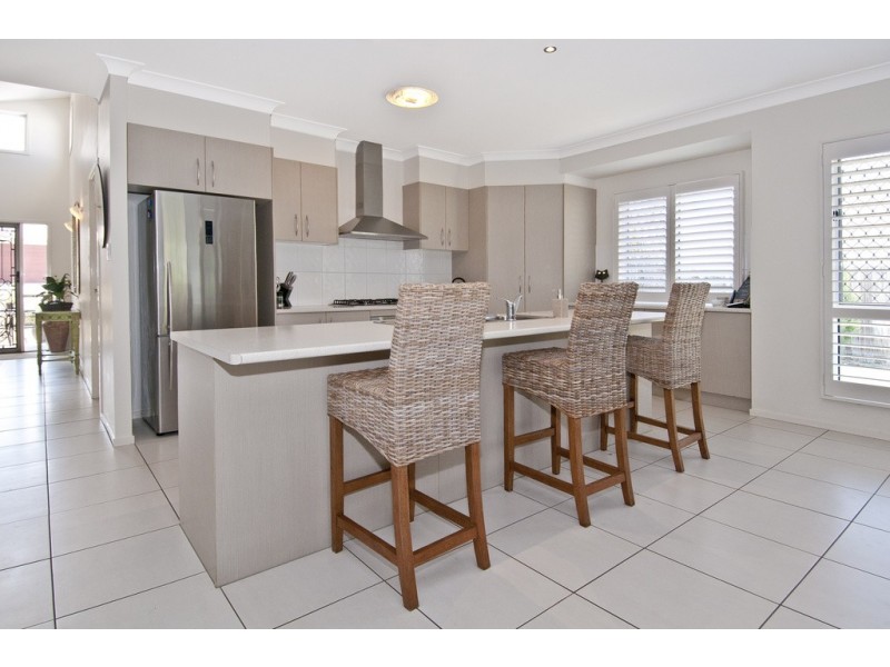 11 Kondalilla Tce, Waterford QLD 4133