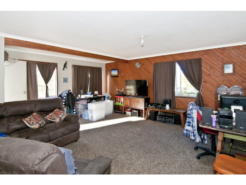 138 Bardon Rd, Kingston QLD 4114