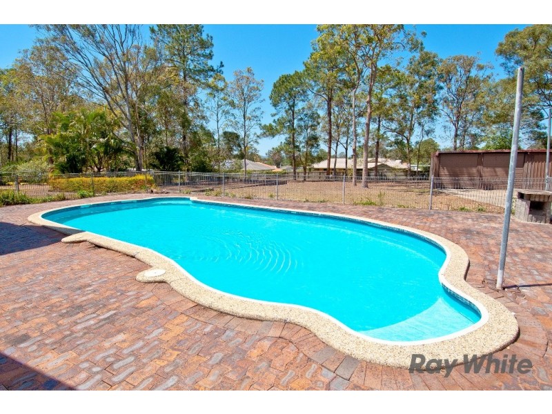 37 Pinelands Street, Loganlea QLD 4131