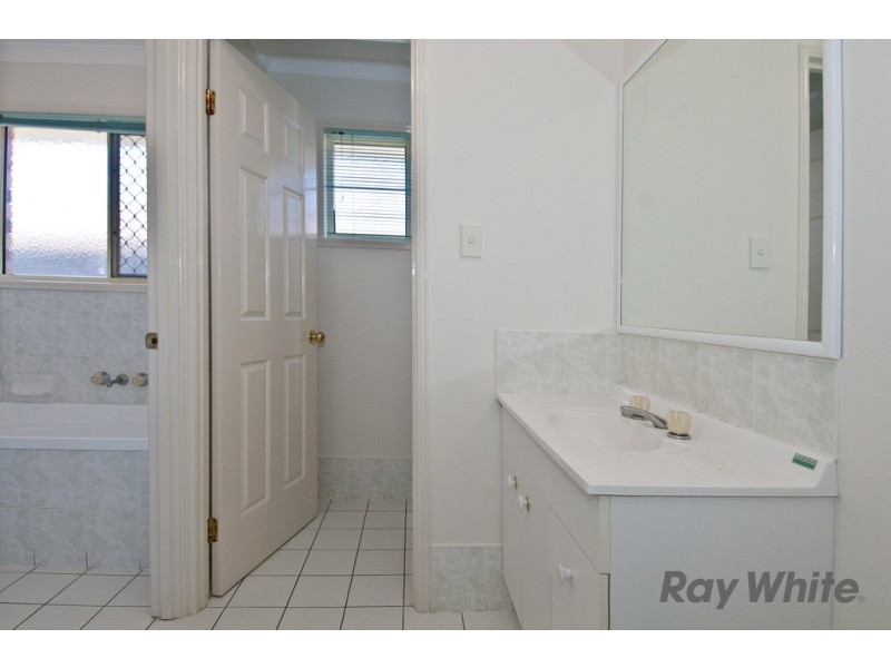 11 Cherrytree Place, Waterford West QLD 4133