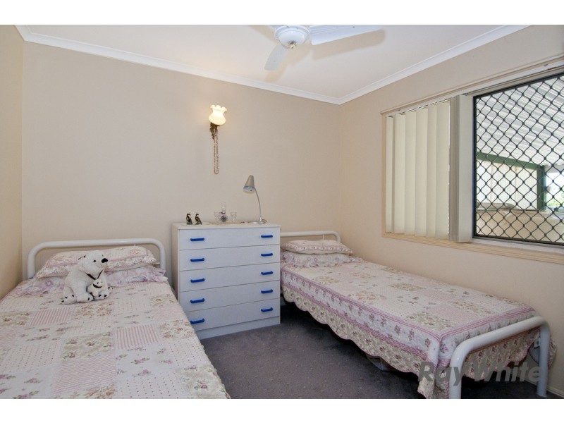 15 Lagoon Rd, Waterford QLD 4133