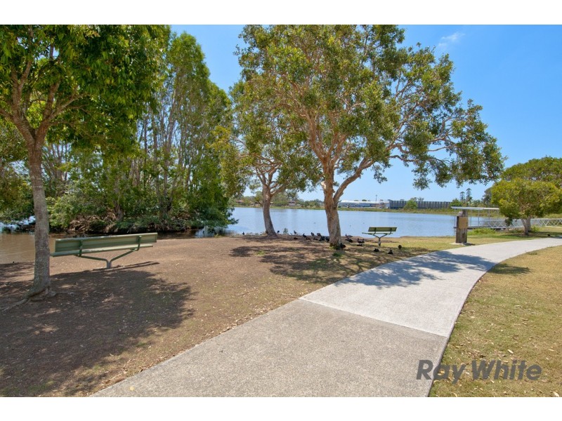 15 Lagoon Rd, Waterford QLD 4133