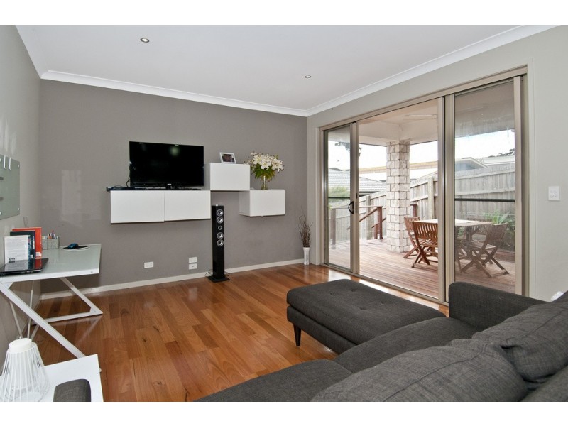 15 Kuranda Street, Waterford QLD 4133