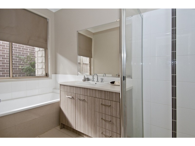 15 Kuranda Street, Waterford QLD 4133