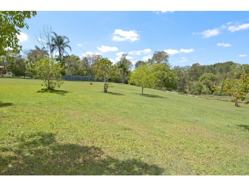 7 Kraatz Avenue, Loganlea QLD 4131