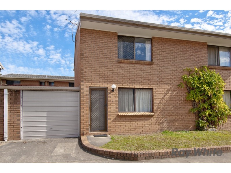 2/2 Cognac Court, Kingston QLD 4114
