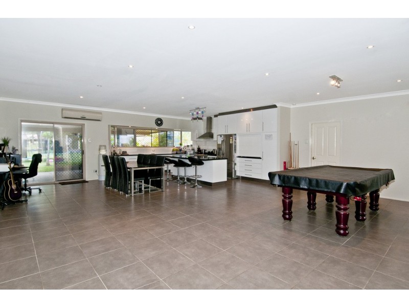 200 Holloway Road, Chambers Flat QLD 4133