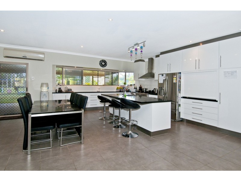 200 Holloway Road, Chambers Flat QLD 4133