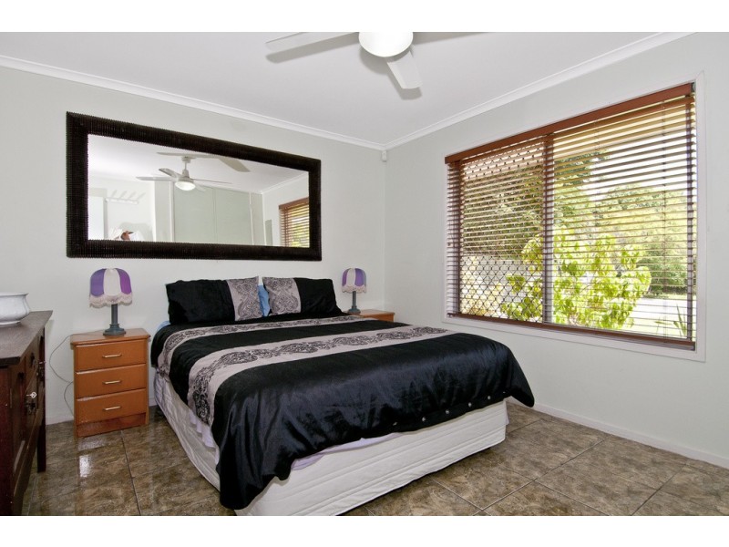 16 Bompa Rd, Waterford West QLD 4133