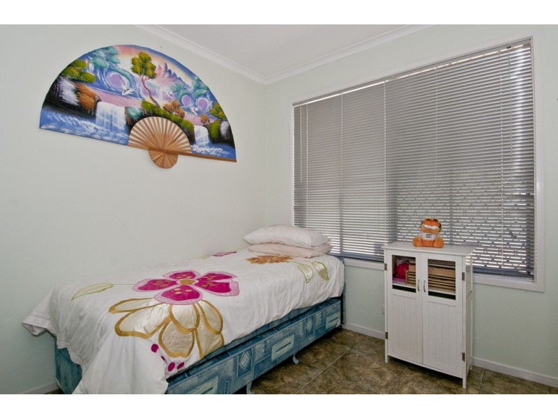 16 Bompa Rd, Waterford West QLD 4133