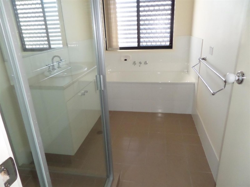 2 Maywood Street, Loganlea QLD 4131