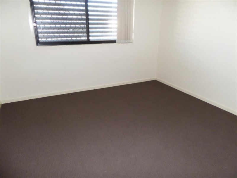 2 Maywood Street, Loganlea QLD 4131