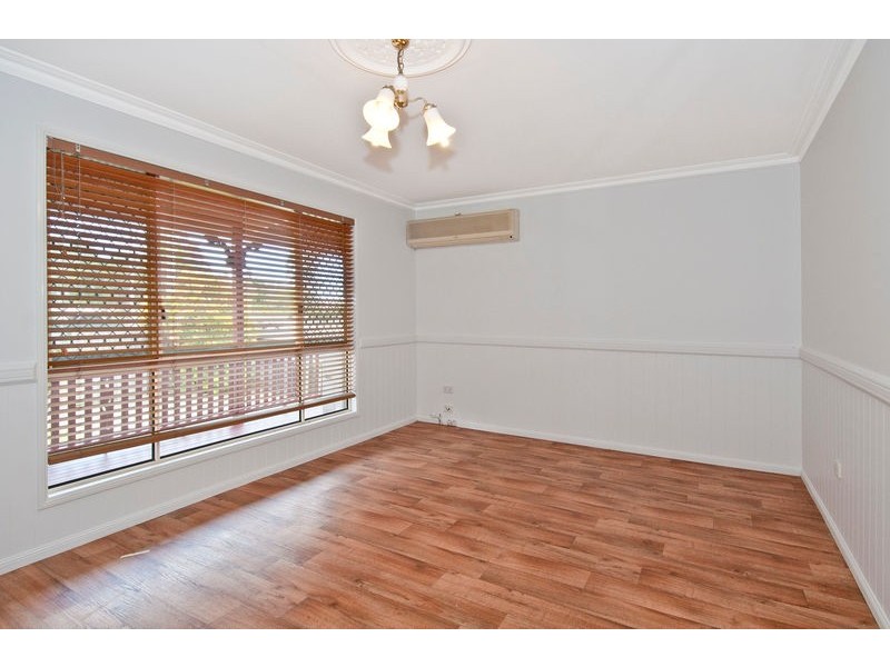 827 Kingston Rd, Waterford West QLD 4133