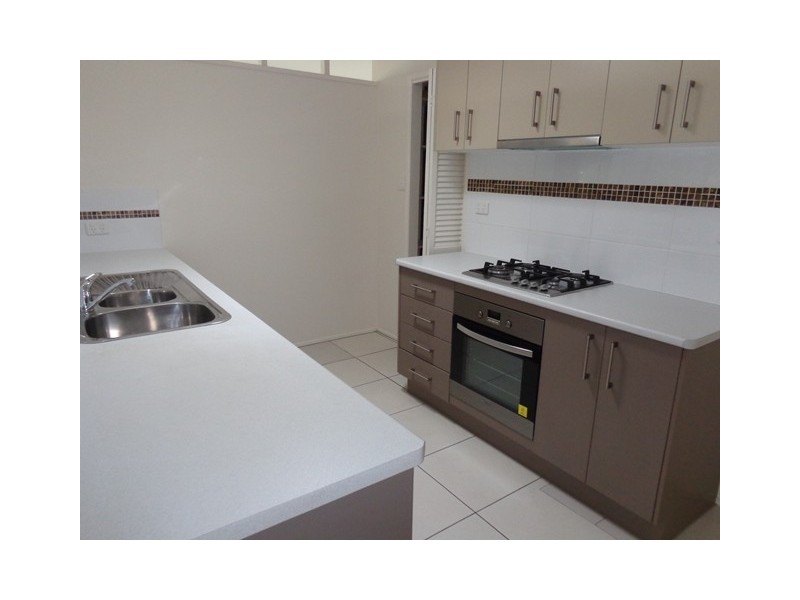 10 Isabel Street, Loganlea QLD 4131