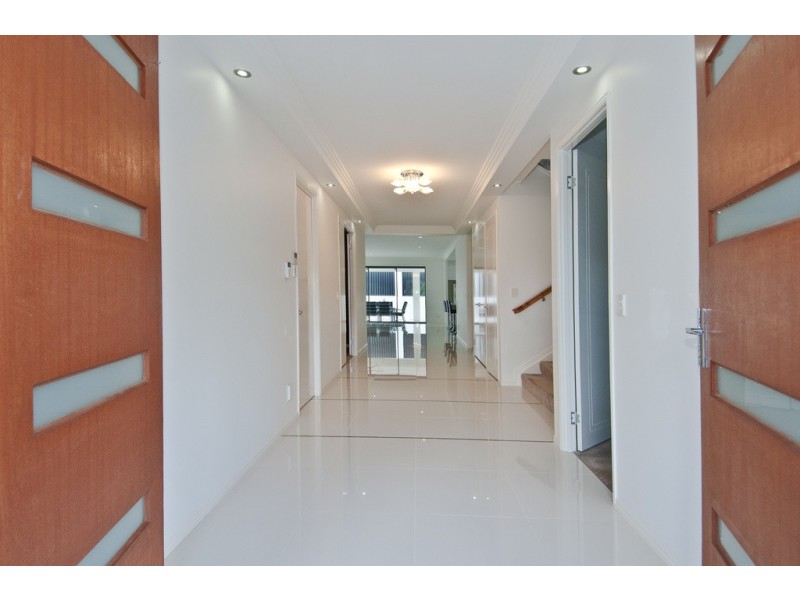 84 Craig Street, Wishart QLD 4122